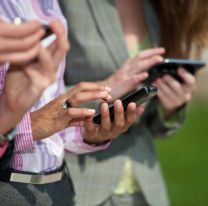 Los argentinos pasan más del 75% de su tiempo en línea con el celular 