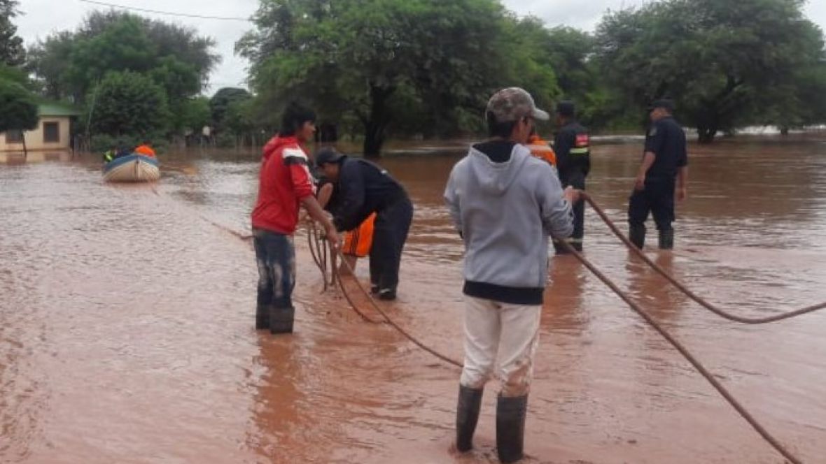Salta bajo agua: hay más de 300 evacuados tras las inundaciones 