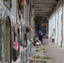 En Salta, hicieron un asado en los nichos de un cementerio: "Habían bebidas y preservativos"