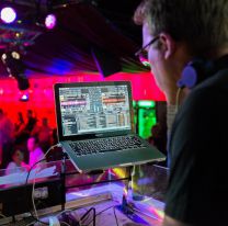 En Salta, DJs denuncian que aumentaron las clandestinas pero los pagos son migajas