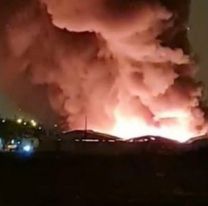 Incendio en la feria de Bancario: Bomberos desmienten haber ido sin agua