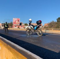 Se congeló el pavimento y hubo desastre en el puente de calle Córdoba 