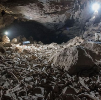Gran conmoción: hallaron una montaña de huesos humanos en una cueva