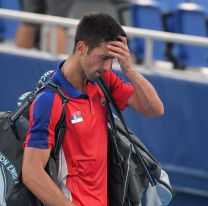 Djokovic, en el ojo de la tormenta: pese a la cancelación de su visa, todavía continúa en Australia
