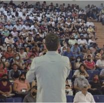 A sala llena: el curso gratuito de redes sociales en Orán fue todo un éxito