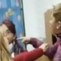 Le hacían bullying a su hija y reaccionó mal: fue, los buscó y los golpeó