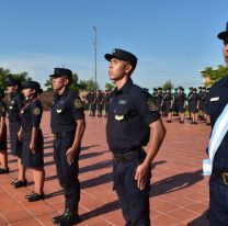 Policías salteños recién recibidos denuncian precarización laboral: "No cobramos"