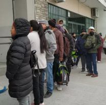 Largas filas en las puertas de ANSES: salteños buscan completar datos para cobrar el refuerzo