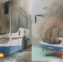 [URGENTE] Gran susto en la terminal: un colectivo se prendió fuego en Salta