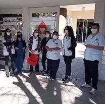 Siguen las protestas y denuncias por maltrato laboral en el Centro de Hemoterapia