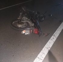 Salteño se cayó de la moto y murió en el acto: internaron a la acompañante