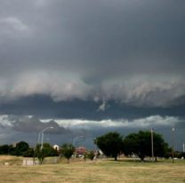 A clavar las chapas: hay alerta por tormentas y granizo en Salta